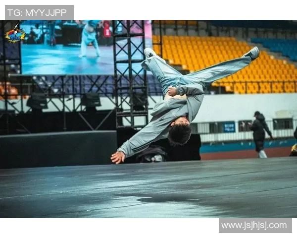 武汉街舞队在全国街舞大赛中的拼搏历程与荣耀时刻回顾